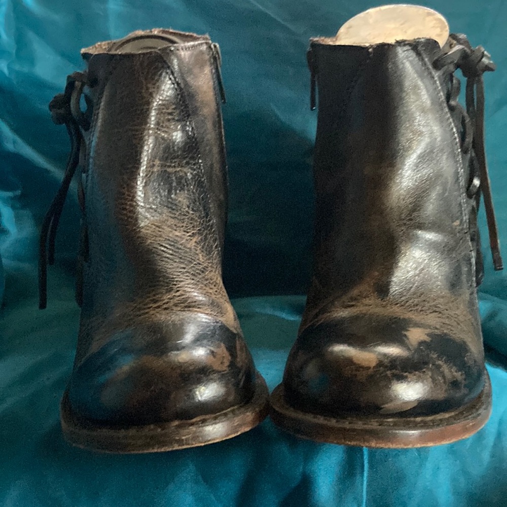 Freebird Brook black ankle boot in sz. 9